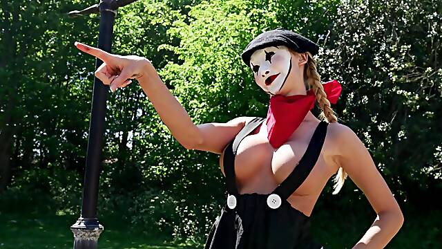 Horny Hostel - Sexy Street Mimes in Reality Threesome - Frances Bentley